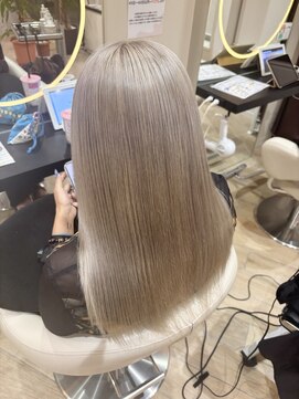 アーチバイケンジ(arch by kenje) ホワイトベージュ/平塚美容室/ロングヘア/ブリーチカラー