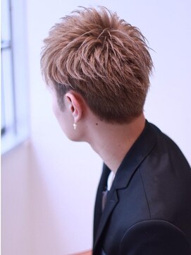 リップス 大宮(LIPPS) ツーブロック刈り上げオールバックビジネスソフトモヒカン