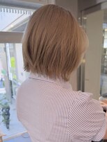 ロリム(RorriM)&nbsp;ミニボブ レイヤーボブ ダブルカラー ミルクティーベージュ