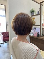 アトリエ リッツ(ATELIER RITZ)&nbsp;光に透ける艶髪イルミナカラー×40代人気◎丸みショート