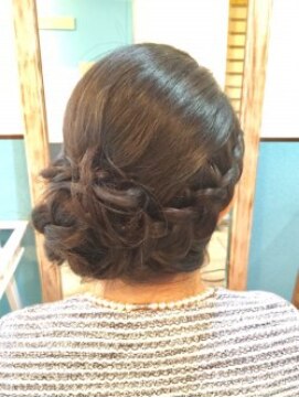 ロカット サロン(Roquat Salon) 編み込みアップスタイル【ヘアセット　立川/立川南/袴/立川】
