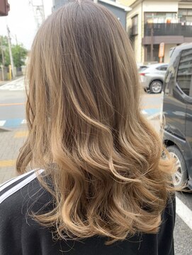 ビュートアール(beaut R a';r) シャドールーツ×ミルクティー