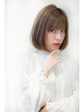 ブレンドバイハピネス(Blend by happiness) 大人可愛い ミルクティーアッシュ ワンレンボブ  ミニボブ