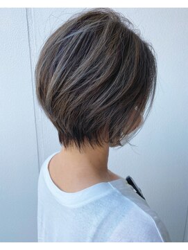 トリート 南行徳本店(TREAT) ショート×ハイライトホワイトアッシュ/南行徳