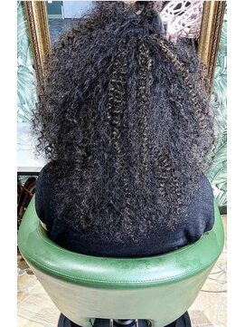 マドゥーズ ヘアショップ(Madoo's hair shop) ツイストスパイラル×エクステ