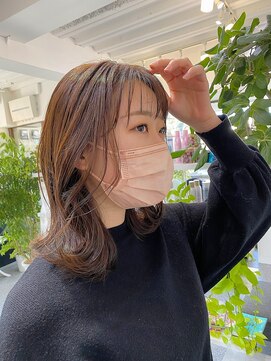 ヘアーズロイ(hair's Roi) ミディアムレイヤーカット