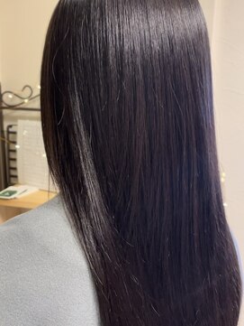 ヘア ミーツ ドレス プレローマ(HAIR meets dress pleroma) ☆美髪ストレートエステ☆