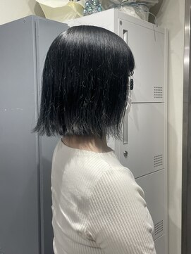 グラッジ 池袋(GLADGE) ブルー　ブリーチ　ケアブリーチ　ダブルカラー