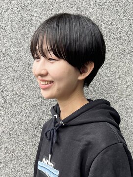 ネセ(Nece) シンプルショート