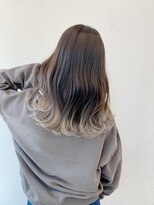 アライブ キチジョウジ(ALIVE Kichijoji) 【ALIVE吉祥寺】ホワイトグレージュグラデーションカラー