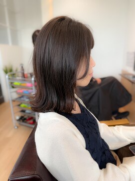 ハル(haru) 外ハネヘア