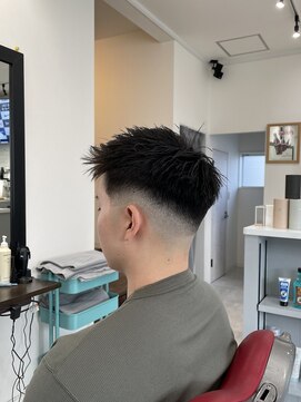 キューカンバー(CUCUMBER) 【メンズ】フェードカット