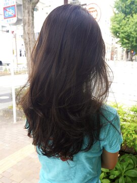 ビュートリアム 福岡(BEAUTRIUM) 大人のセミロングレイヤーカット