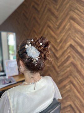 ヘアーデザイン ピニック(hair design P2C) お団子アレンジヘア