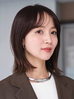 ガーデンヨコハマエスト(GARDEN YOKOHAMA est)&nbsp;ミディアム　レイヤー　外ハネ　前髪　暗めカラー　ワンカール