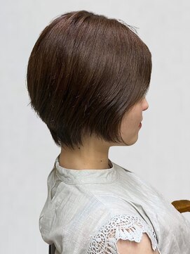 ティアトロアンドリミテバイティアトロ(teatro&limite by teatro) 大人マッシュショート レイヤーボブ マロンブラウン 艶髪