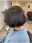 丸みまとまる大人ボブ