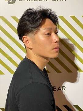 バーバーバー 四谷(BARBER-BAR) ビジネス爽やかスモーキーフェザースタイル