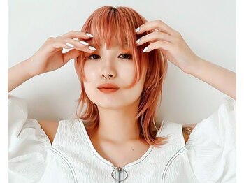 シーン バイ ラッド(SCENE by RAD)の写真/派手すぎないのに目を惹く。肌と服までお洒落に見せる透明感デザインカラーを大人女性へ丁寧に。[ショート]