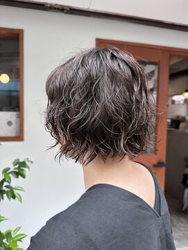 ヘアーラボ ハチ(HAIR LABO HACHI) カーリーボブパーマ