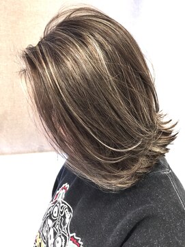 オリ(‘Oli) 外はね＿プラチナベージュ