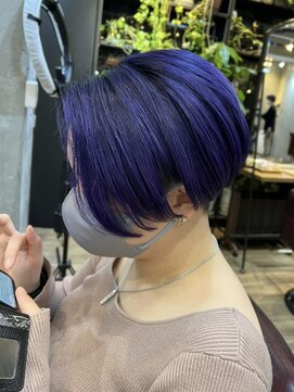 ロダット 横浜(LODAT by little) ショートボブ×ネイビーブルー【LODAT横浜】