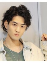 コンフィデンス 新宿3rd(confidence)&nbsp;大人ビジネスマンワイルドパーマセンターパートツーブロスーツ