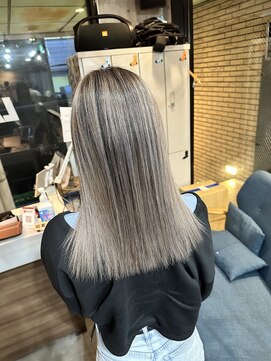 ラフ(LAFF) #ショコラアッシュ#ヘルシースタイル#ふんわりカール