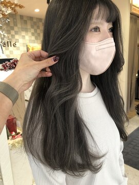 ベルバイヘアスイッチ(by hairswitch) アッシュグレー/ロングスタイル