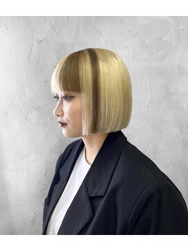 ヴァーディ オモテサンドウ(Vardy omotesando) ブロンド/デザインカラー/ローライト