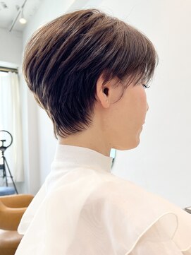 ファチュール(fAture.) 40代50代60代丸みくびれナチュラルショート小顔愛されグレージュ