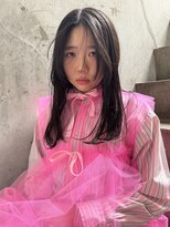 リル(Lilu)&nbsp;2025.01顔周りで気分が変わるロングスタイル 北村しずく