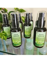 [オリジナルヘアserum]80℃以上の熱に反応し熱を利用して毛髪を強化する特殊なアウトバストリートメント。