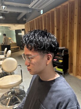 アカ(ACA) スパイキーショート×ピンパーマ