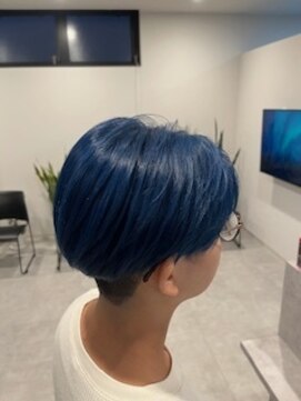 ジル バイサロンドジュン(JILL by salon de jun) 青髪ショート