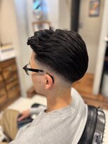 クラメール パリ トーキョー(Kraemer Paris TOKYO)&nbsp;テーパーフェードオールバックスタイル