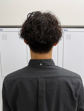 ビューナゴヤ 名駅(VIEW NAGOYA) メンズ/サーフカール/刈り上げセンターパート/波巻きツイスパ