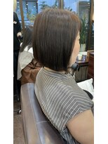 キャラ 池袋本店(CHARA)&nbsp;前下がりボブ＆AVEDAカラーでツヤ感アッシュに！【ウルフ/大村】