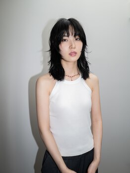 ポートラブ(Portlove)の写真/トレンドとファッション感。空気感のあるミディアム・ロングヘアを求めるあなたへ。