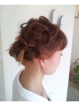 ソフトヘアカッターズ(soft HAIR CUTTERS) 20代30代大人可愛い☆ルーズなまとめ髪2(裏編み)