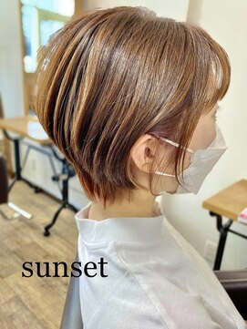 サンセット(sunset) 顔まわりデザイン、ショート