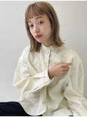 肩下外ハネ レイヤー オン眉
