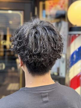 ヒロギンザバーバーショップ 大宮店(HIRO GINZA BARBER SHOP) 縦落ちツイストスパイラル/大宮/ツイスパ/メンズカット