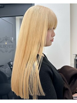 エトワール(ETOILE) ブロンドベージュロング全頭ブリーチケアブリーチ