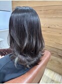 インナーカラー×マットベージュ☆ チラ見せおしゃれスタイル