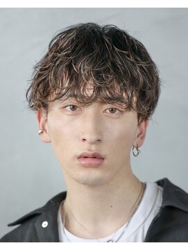 フィフス トウキョウ (fifth TOKYO) 渋谷緩めシャドウパーマ波巻きパーマツイストスパイラルパーマ