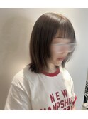グレージュ　レイヤーボブ