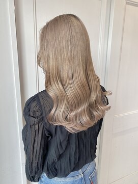 へアメイクワンプラス 四日市(HAIR MAKE ONEplus) 冬の透明感◎シールエクステで作るプラチナグレージュ×外国人風