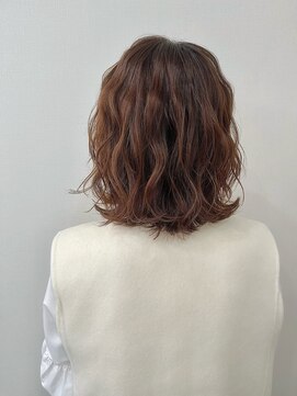 パーマ風外ハネダウンスタイル