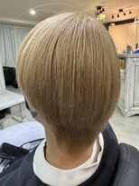 ブランエノワール(BLANC ET NOIR) ツーブロマッシュミルティベージュカラー